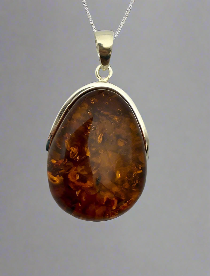 Sterling Silver Amber pendant