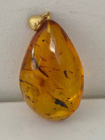 Load image into Gallery viewer, Large Amber Stone Pendant

