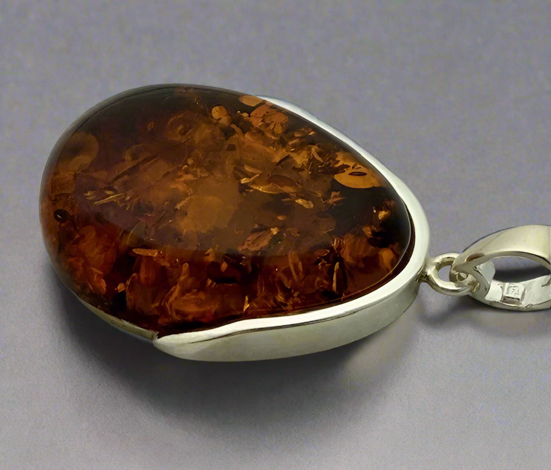 Sterling Silver Amber pendant