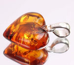 Load image into Gallery viewer, Tiny Heart Pendant
