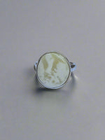 Load image into Gallery viewer, White Amber ring
