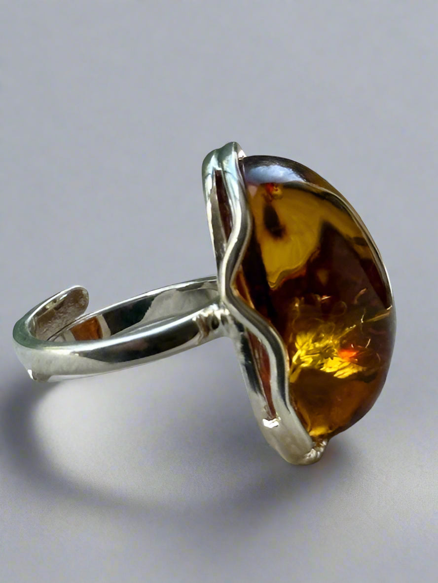 Glow Cognac Amber Ring