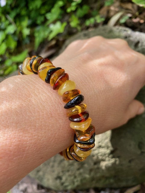 Mixed Chip Amber Bracelet