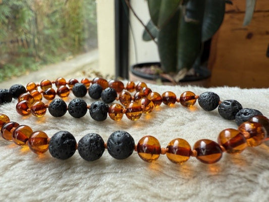 Diffuser necklace with Amber for babies