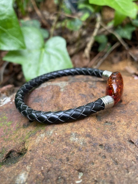 Greg Amber Leather Men's Bracelet on the stone 