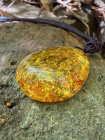 Load image into Gallery viewer, Men&#39;s Amber Stone Necklace
