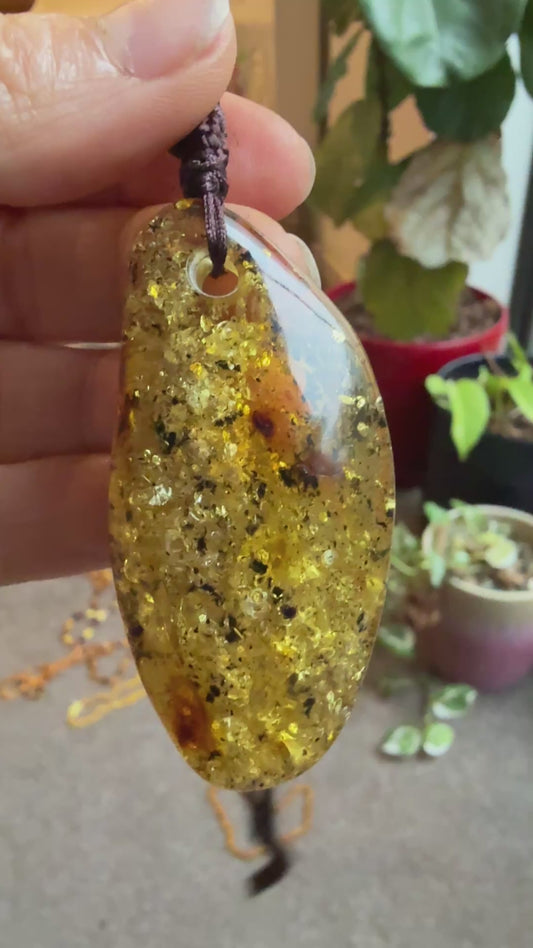 Classic Amber Stone Necklace
