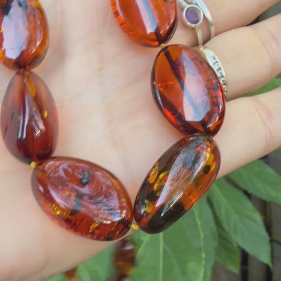 video of the necklace 