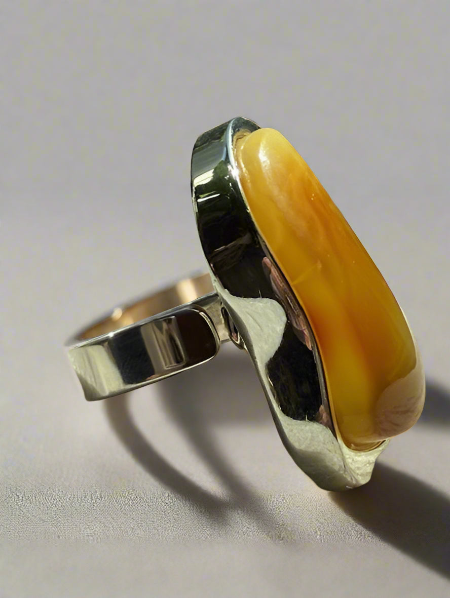 Stunning Baltic Amber Ring