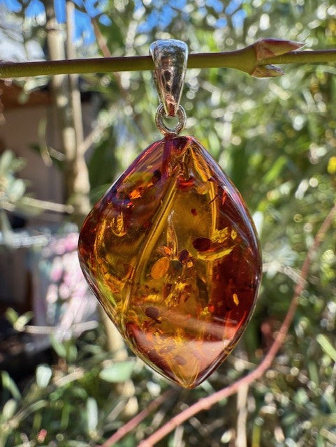 Silver Amber Pendant