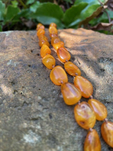 Vintage Oval Amber necklace