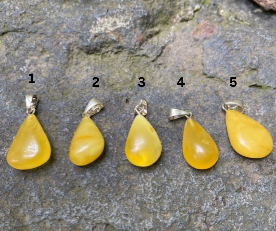 Small Milky Amber pendant - Amber House 