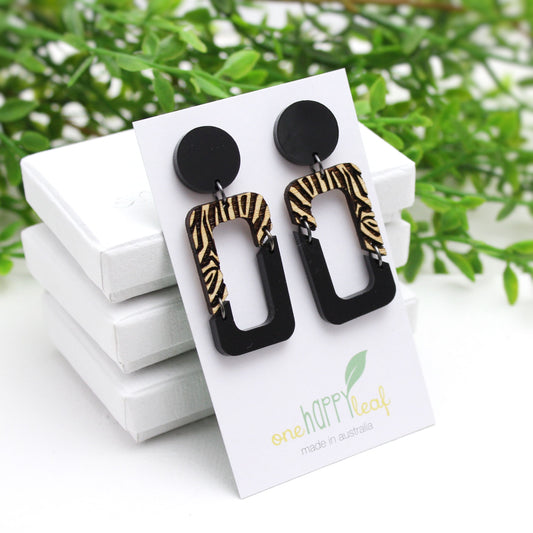 'NIGHT BREEZE' DANGLE EARRINGS - Amber House 