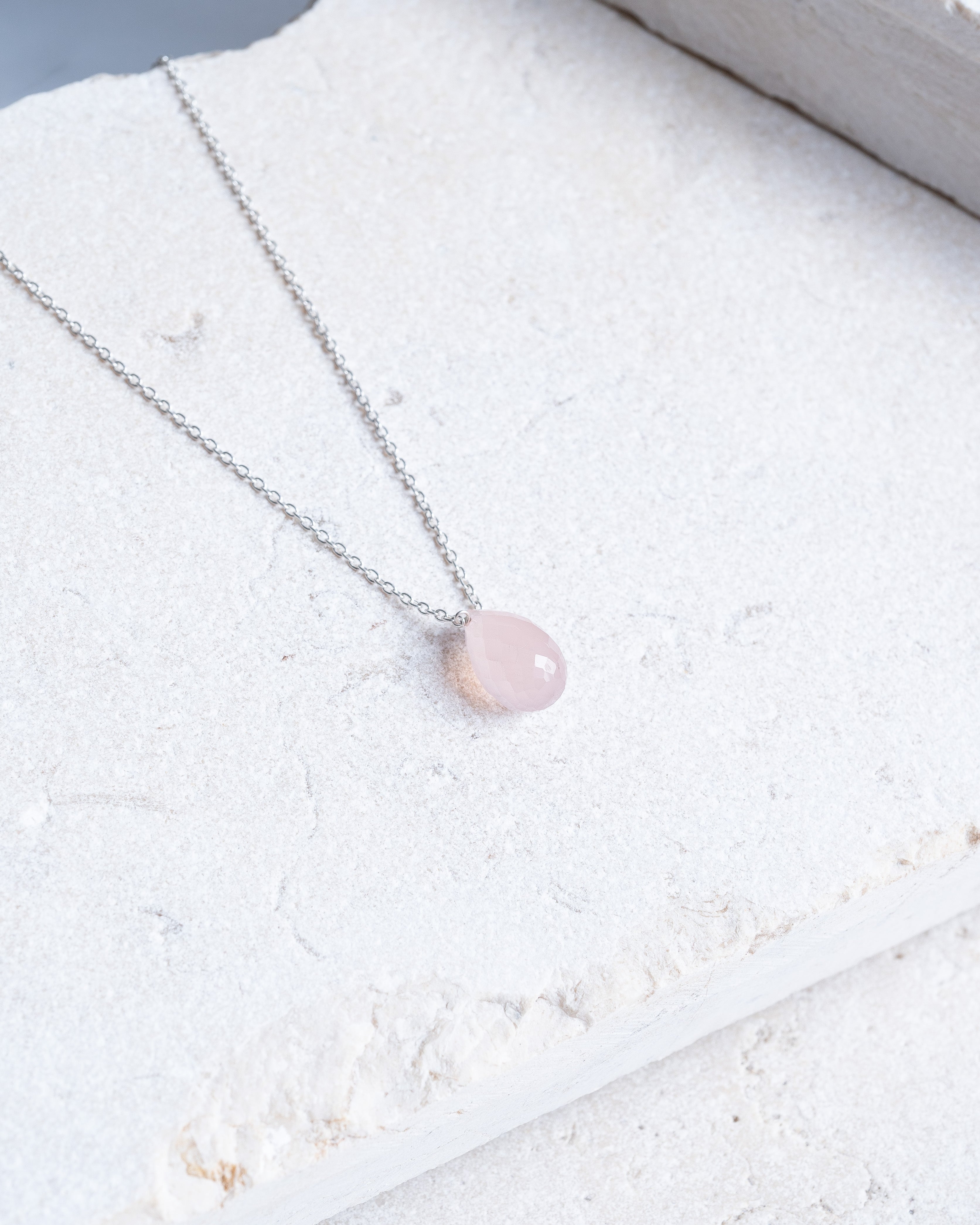 Rose Quartz Necklace - Amber House 