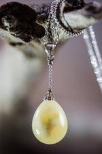 Load image into Gallery viewer, White Amber Necklace - Amber House 
