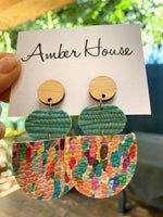 Load image into Gallery viewer, Dangle Earrings - Amber House 
