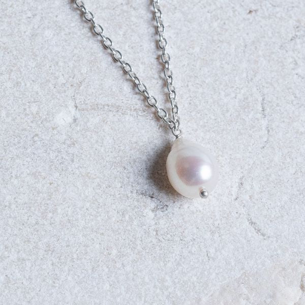 Pearl Necklace (June Birthstone) - Amber House 