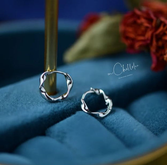 Dainty earrings - Amber House 