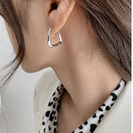 Load image into Gallery viewer, Dainty earrings - Amber House 
