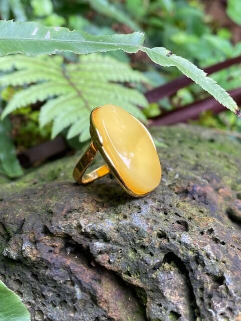 Gold Milky Amber Ring